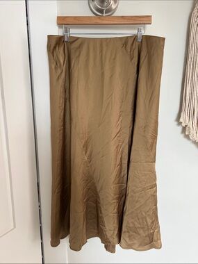NWT Banana Republic Bias-Cut Bronze Satin Skirt